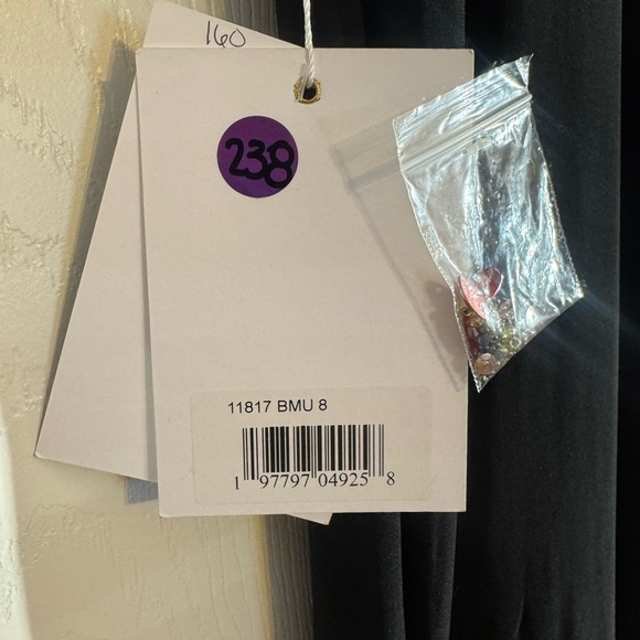 Mac Duggal Floral Embellished Jersey Fitted Gown NWT Style 11817 - Picture 6 of 8